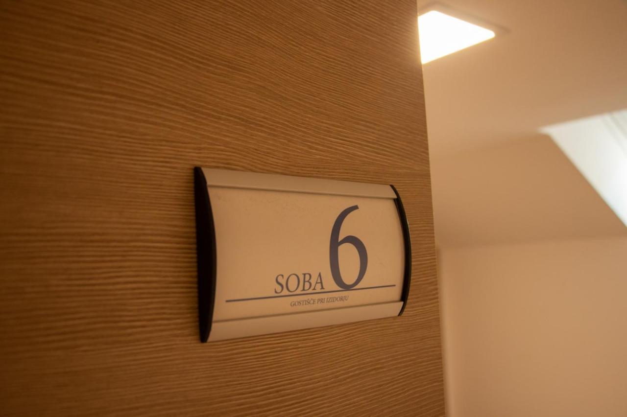 Hisa Izabela Hotel Muta Ngoại thất bức ảnh