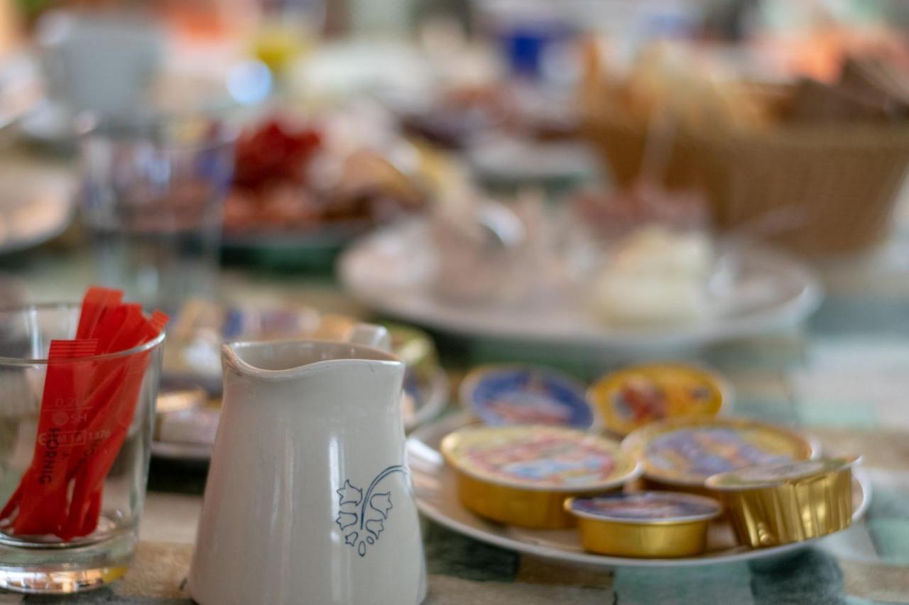 Hisa Izabela Hotel Muta Ngoại thất bức ảnh
